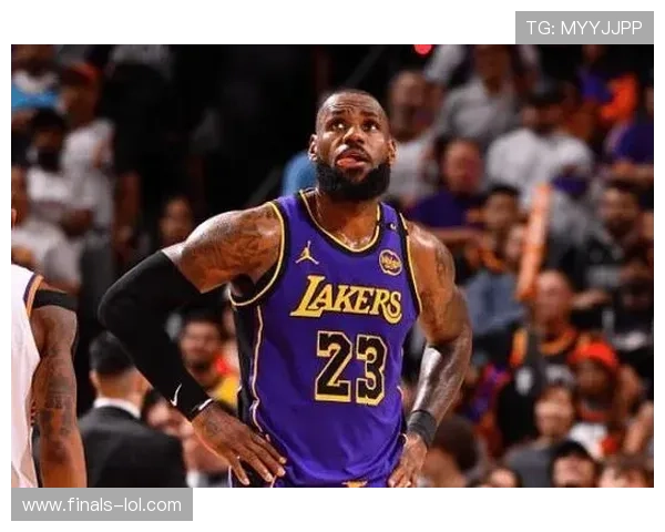 湖人主场迎战太阳，詹姆斯复出引领球队冲击8连胜