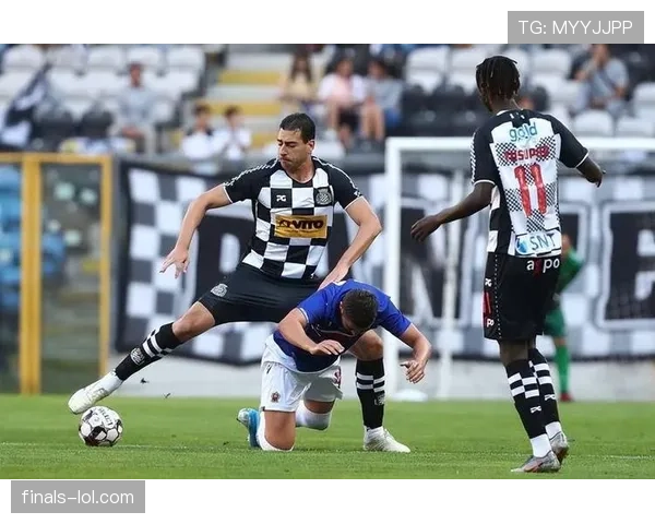 朗斯老将托万定位球制导，10粒定位球进球重塑球队战术体系